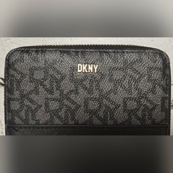 DKNY Wallet Vela Zip Around Wallet ~ NWT - Picture 2 of 9